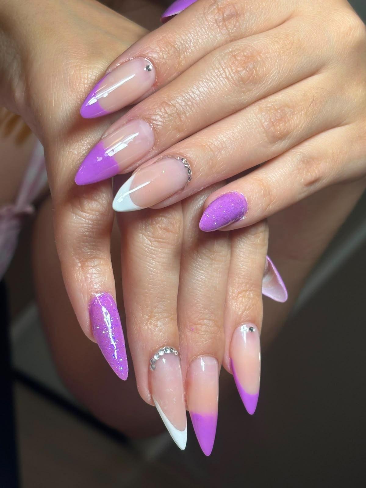 Unhas feitas no Lis Bella Hair em Hortolândia